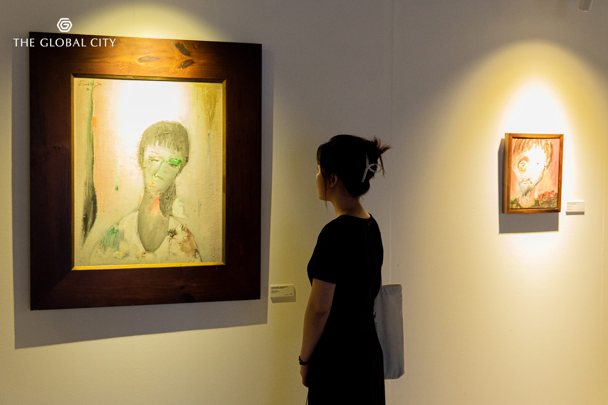 Chuoi su kien the legend concert 01 trinh cong son tai trung tam moi the global city